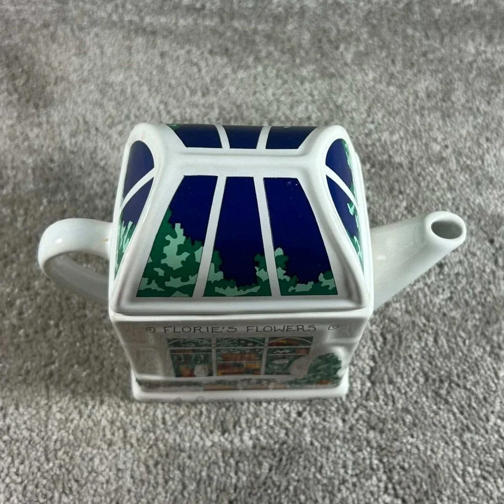 Wade England Florie's Flowers Teapot White English Life Ceramic Collectible